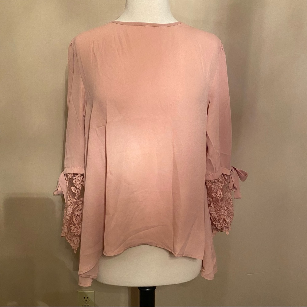 NWOT Pink Long Sleeve Lace Detail Blouse Womens - Picture 1 of 4